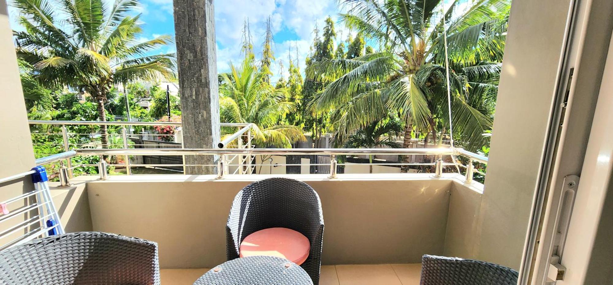 Number 7, 2Nd Floor, Pebble Bay Apartments With Garden View Grand-Baie Exterior photo